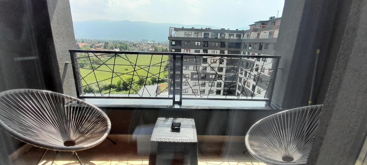Delux Apartmani Bulevar SJJ Exterior foto